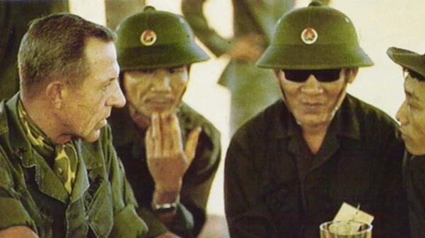 Viet Cong Sun Helmet Badge (Original) - Image 4