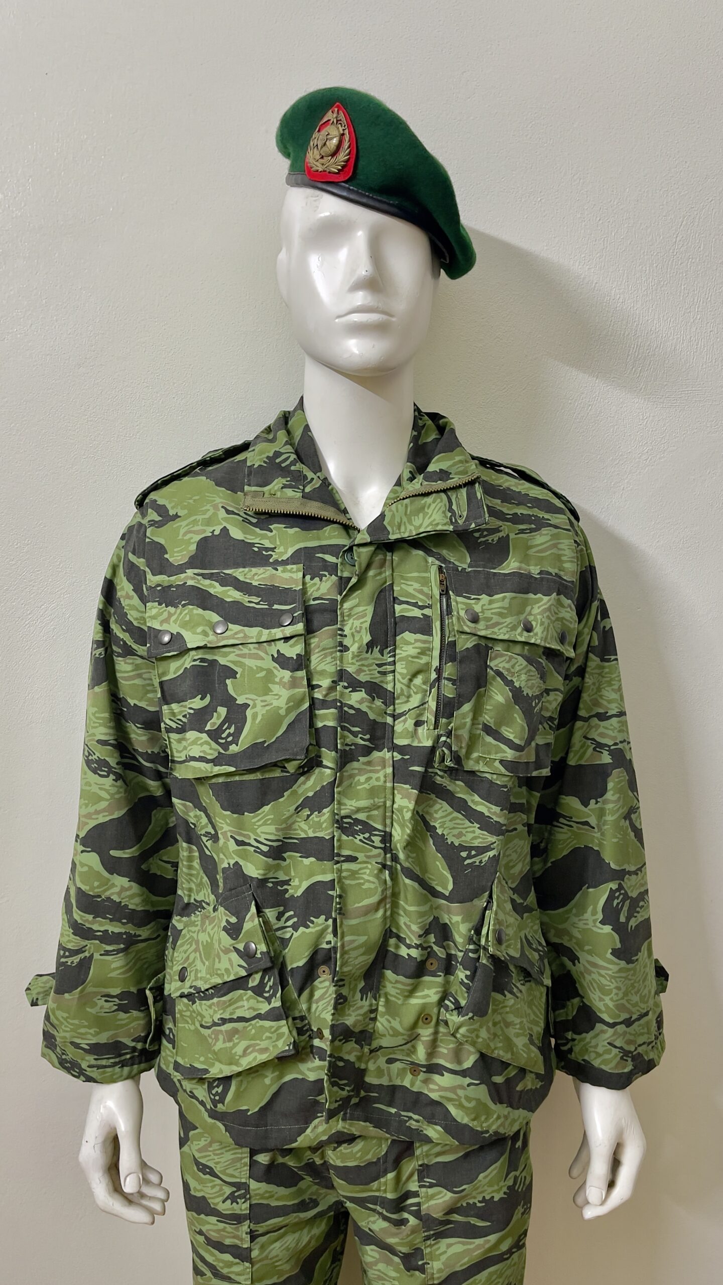 French Para TAP 47/52 Jacket ARVN Camo – Customize order - Image 4