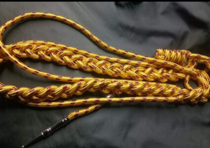 How to correctly wear the Army of the Republic of Vietnam unit citation cords.